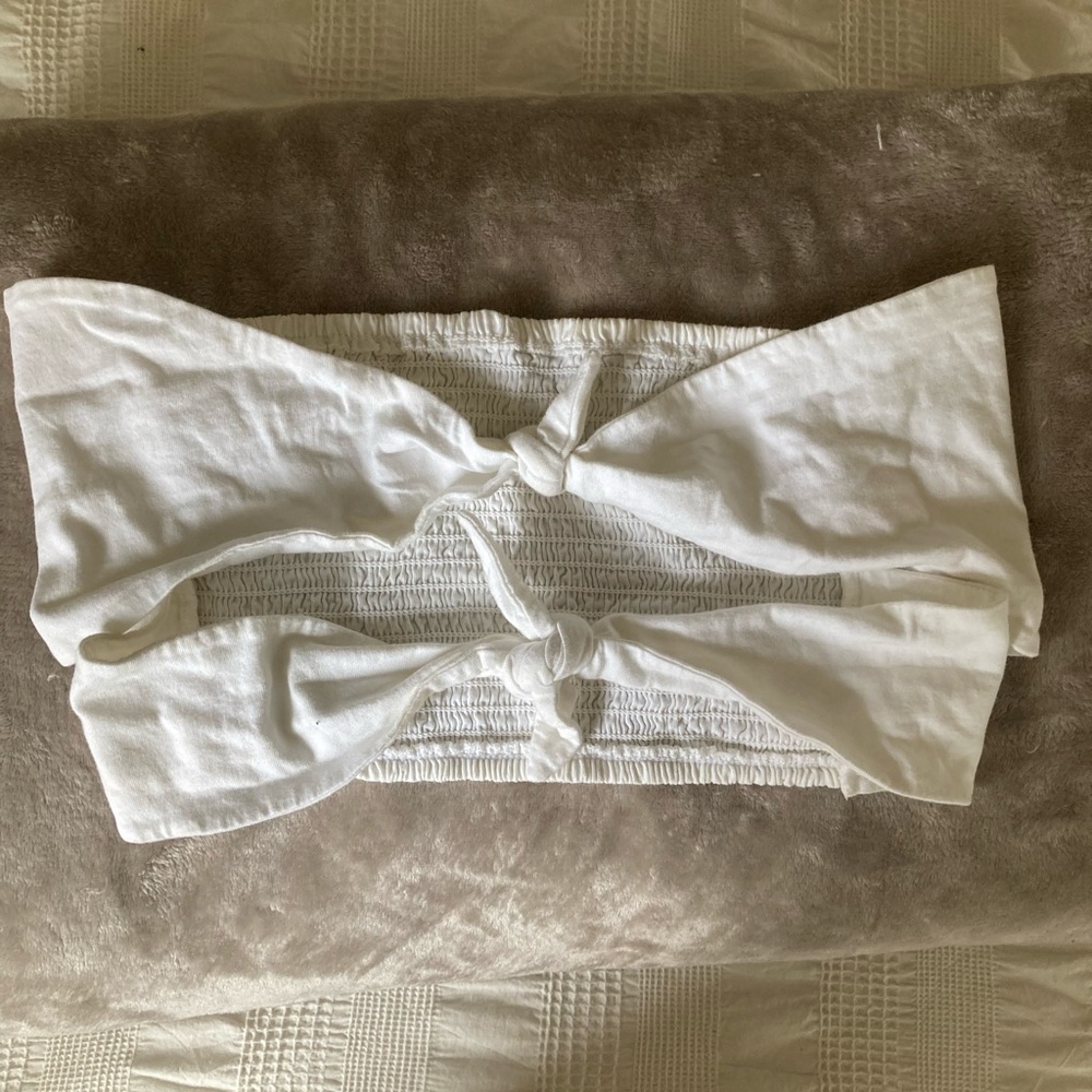 Aritzia Wilfred Tie Front Cropped Tank